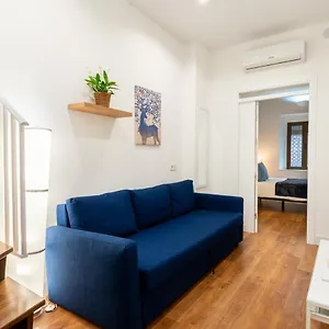 Holi-rent Gonzalez Cuadrado , Sevilla España